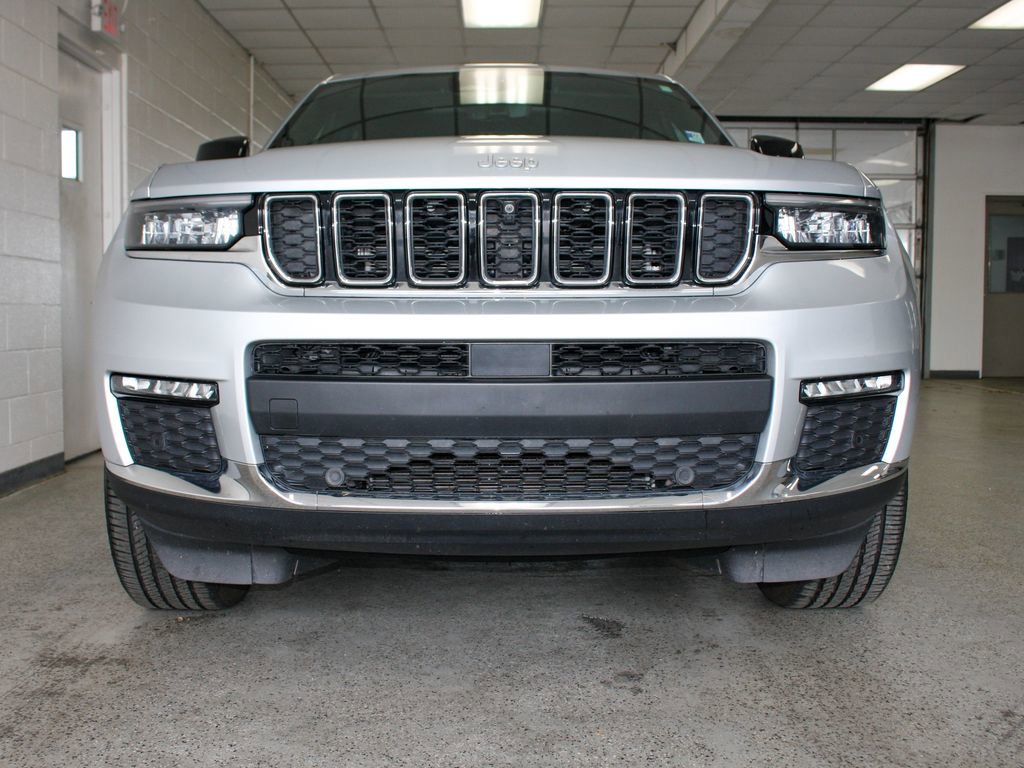 Certified 2024 Jeep Grand Cherokee L Limited w/ Luxury Tech Group II AWD/4WD image 24