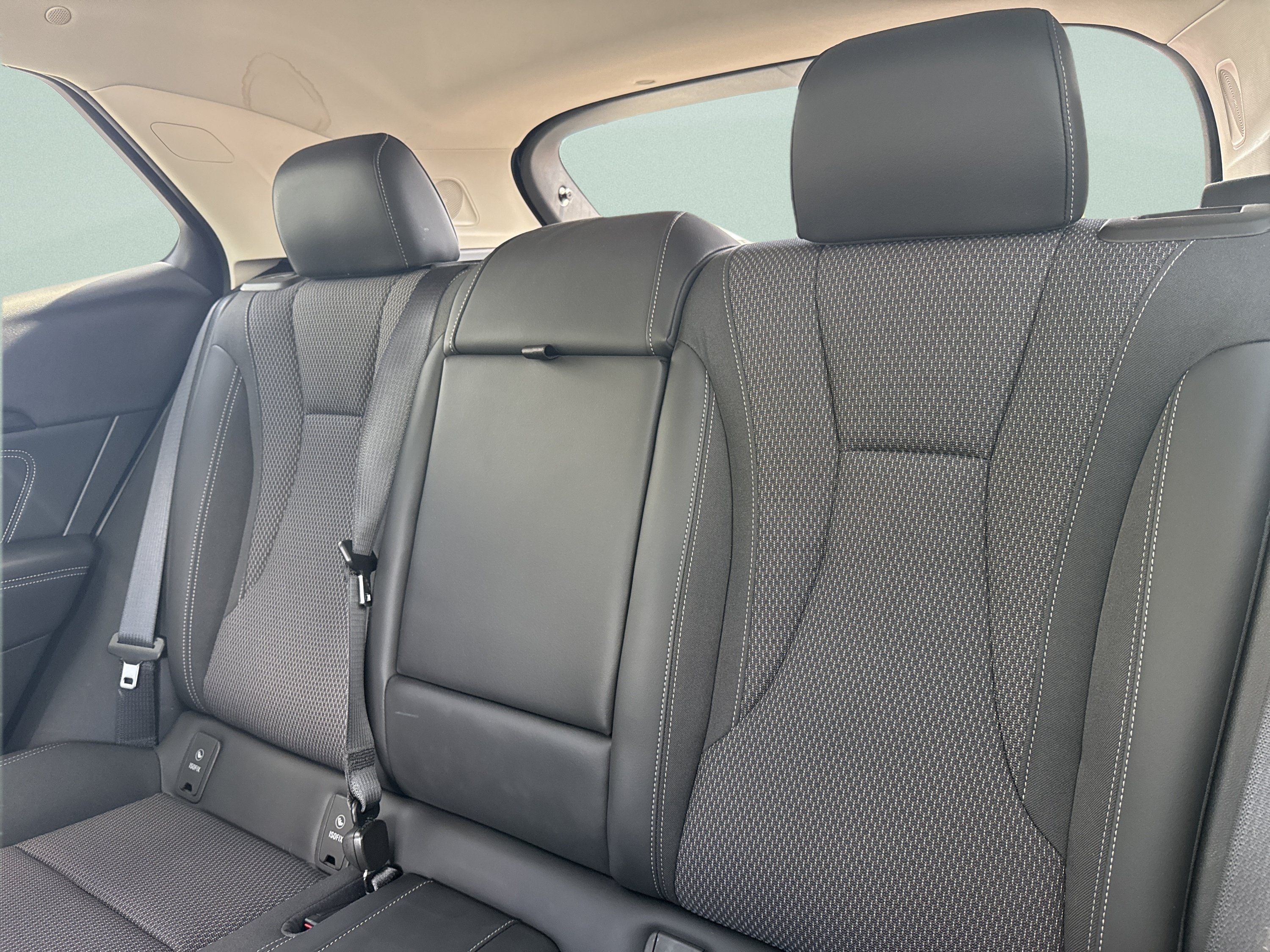 Used 2023 Buick Envision Preferred AWD/4WD image 23