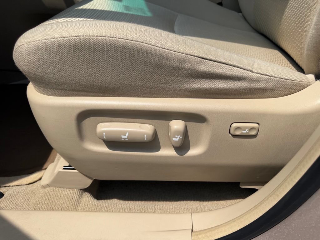 Used 2004 Toyota Highlander 2WD image 15