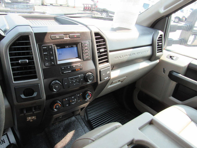 Used 2020 Ford F550 2WD Crew Cab Super Duty image 39