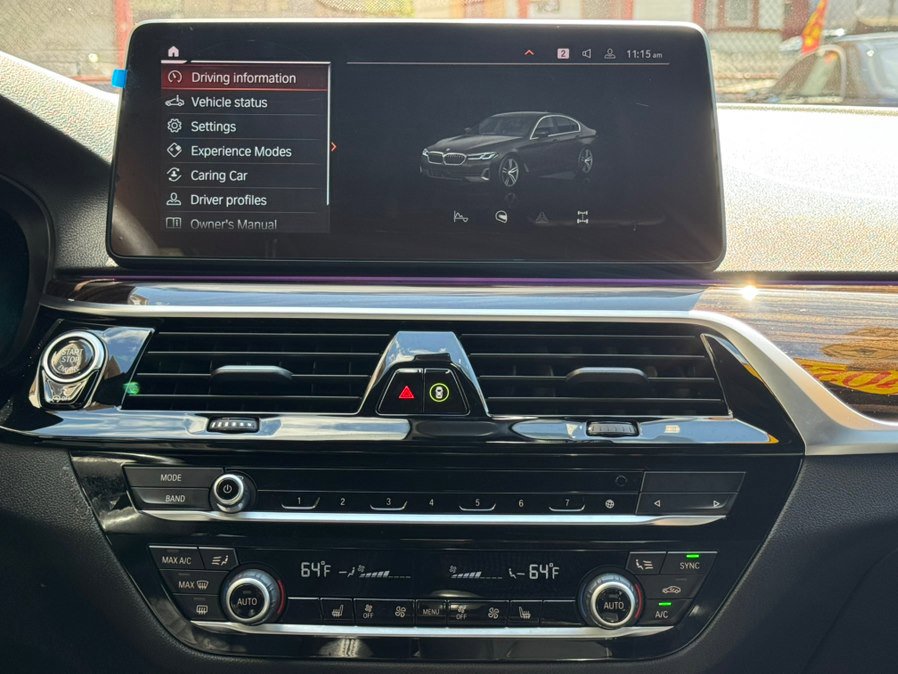 Used 2022 BMW 530i xDrive w/ Premium Package image 21