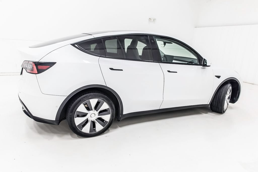 Used 2021 Tesla Model Y 2WD image 10
