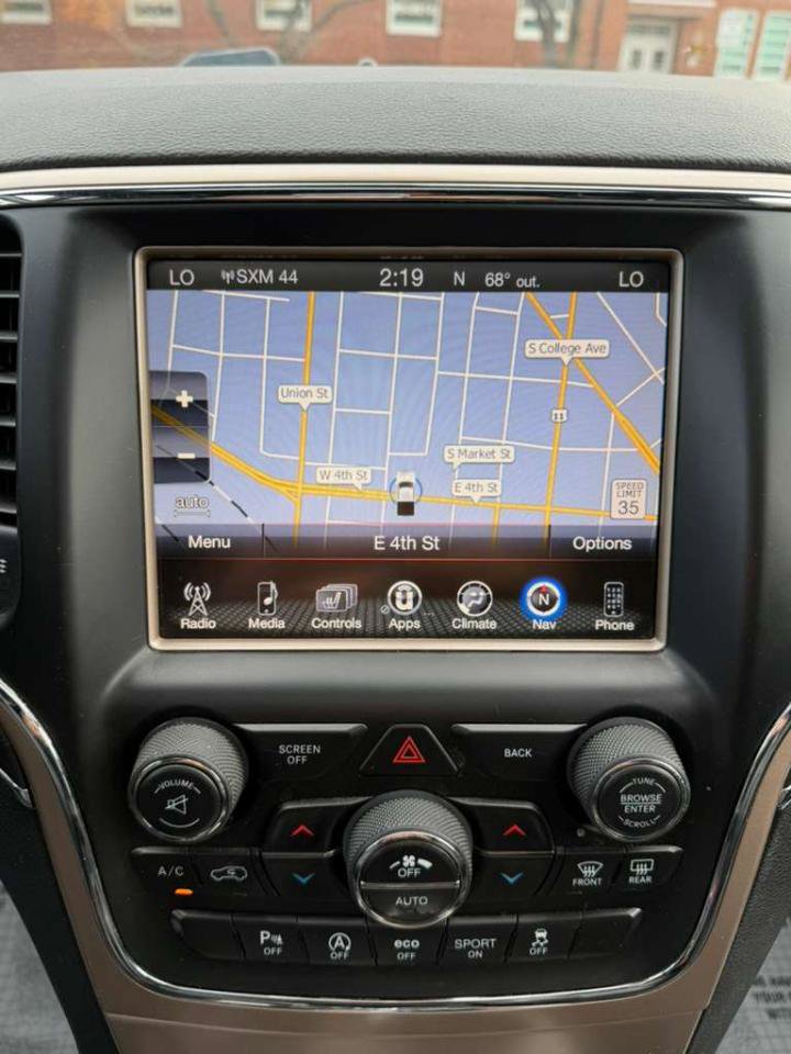Used 2017 Jeep Grand Cherokee Limited AWD/4WD image 26