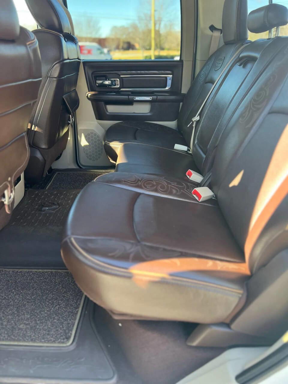 Used 2018 RAM 2500 Longhorn image 19