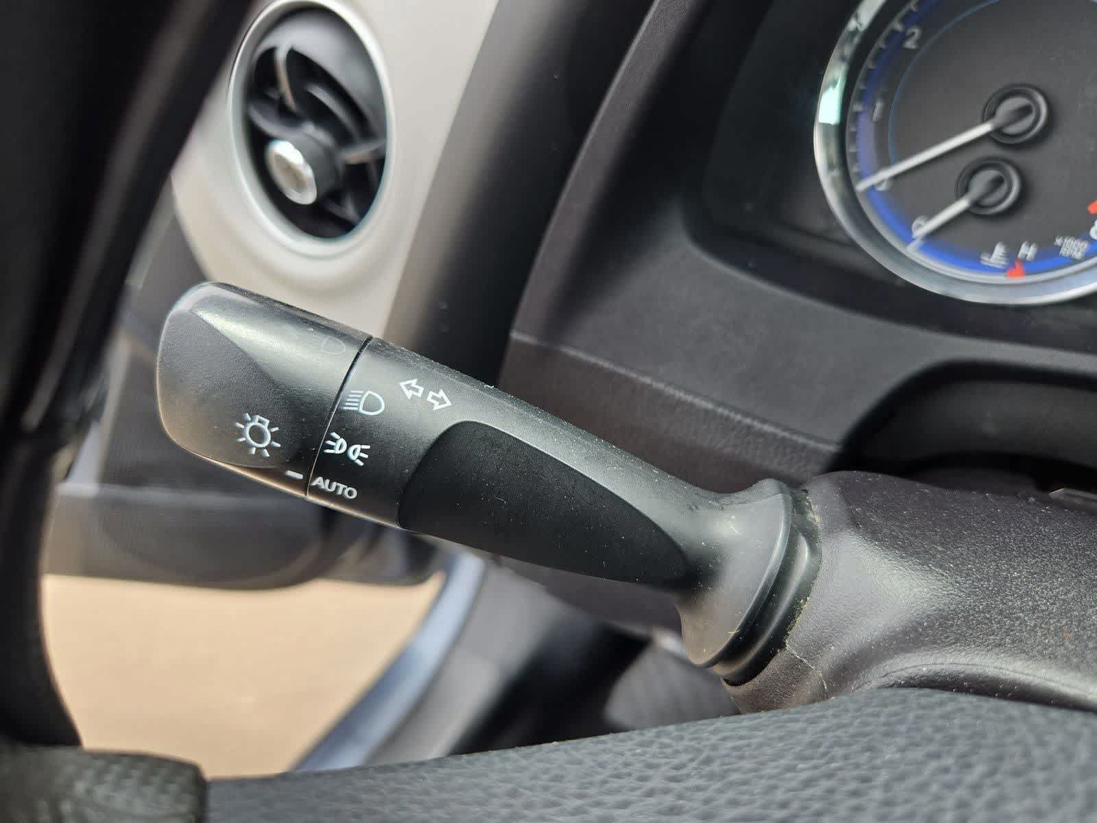 Used 2017 Toyota Corolla LE FWD image 25