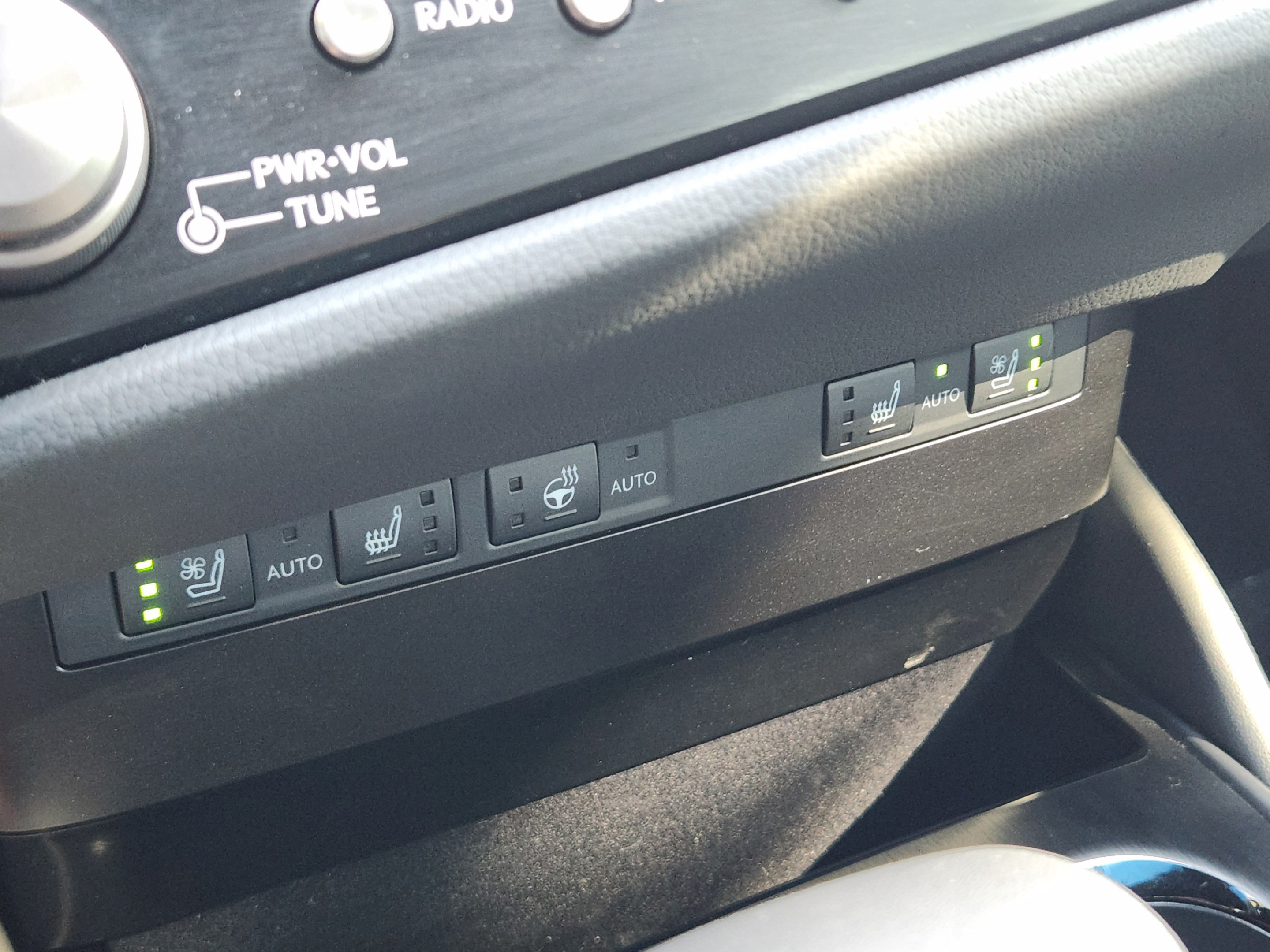 Certified 2025 Lexus ES 350 w/ Premium Package FWD image 11