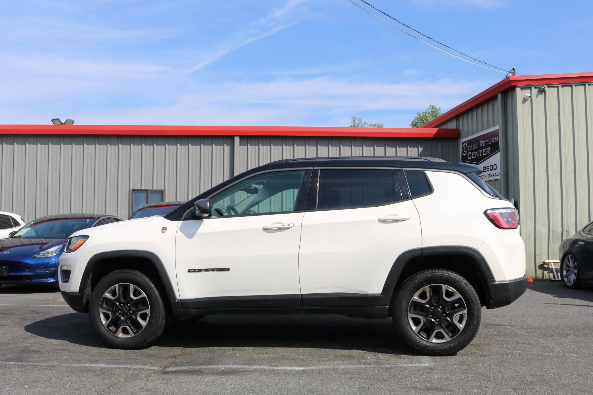 Used 2017 Jeep Compass Trailhawk w/ Leather Interior Group image 3