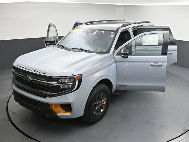 Used 2025 Ford Expedition Tremor AWD/4WD image 37