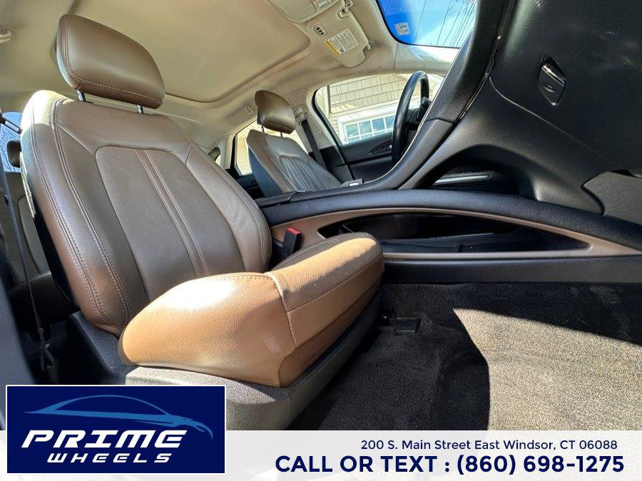 Used 2016 Lincoln MKZ AWD w/ Equipment Group 300A Reserve image 17
