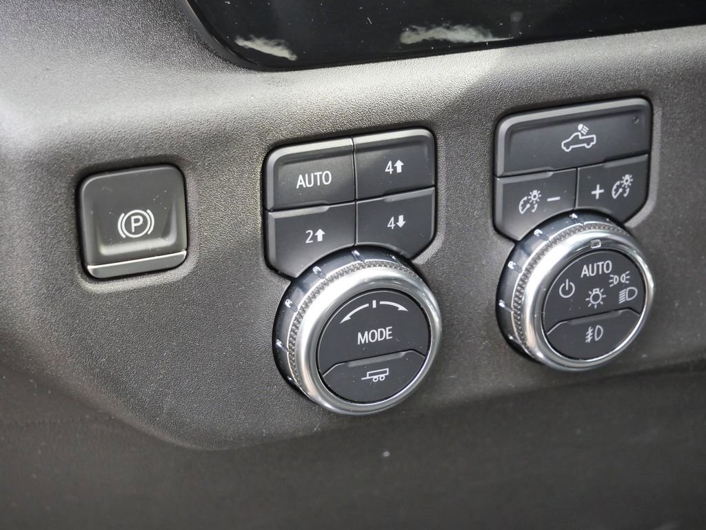 Used 2024 GMC Sierra 1500 Elevation image 35