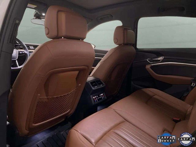 Used 2024 Audi Q8 e-tron Premium image 73