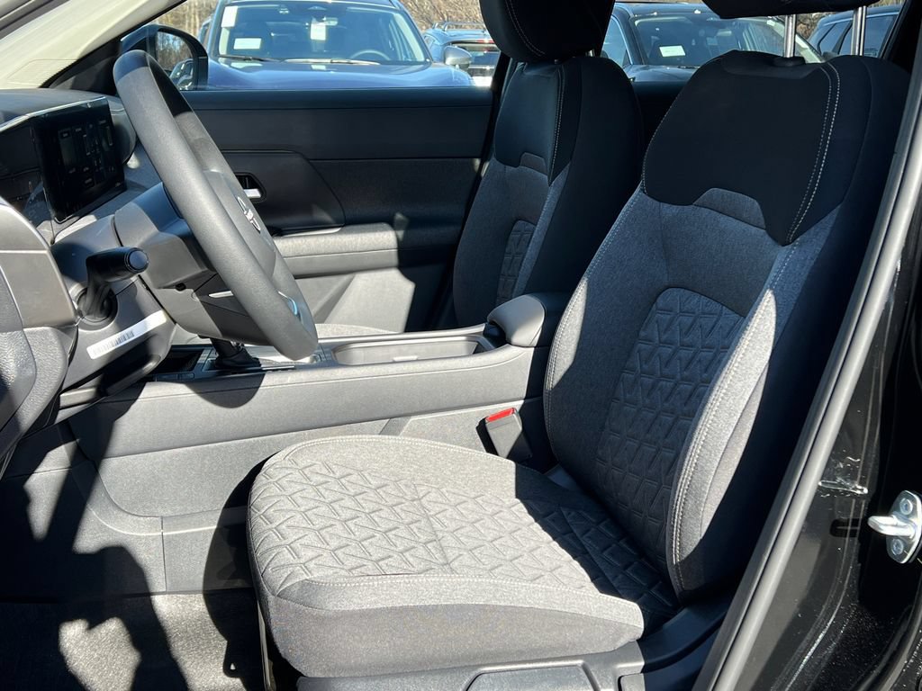 New 2026 Nissan Kicks SV w/ SV Premium Package AWD/4WD image 6
