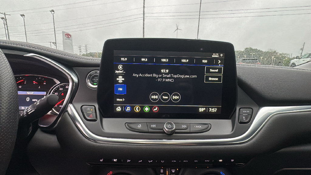 Used 2025 Chevrolet Blazer LT AWD/4WD image 19