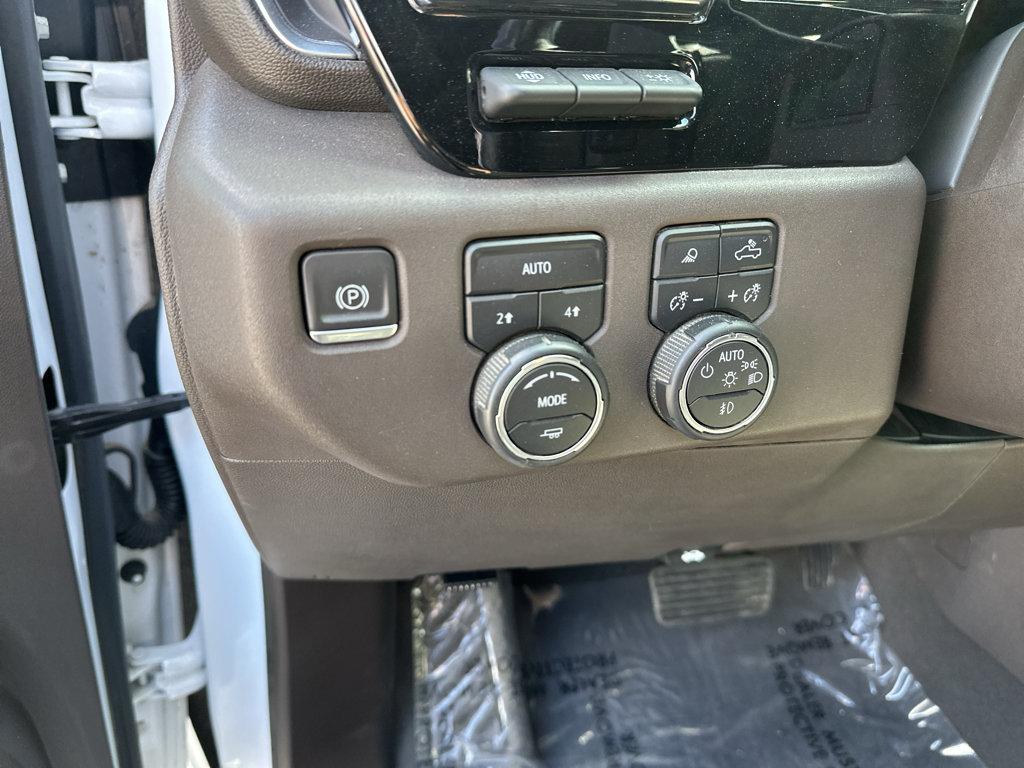 Used 2023 Chevrolet Silverado 1500 LTZ w/ LTZ Premium Package AWD/4WD image 21
