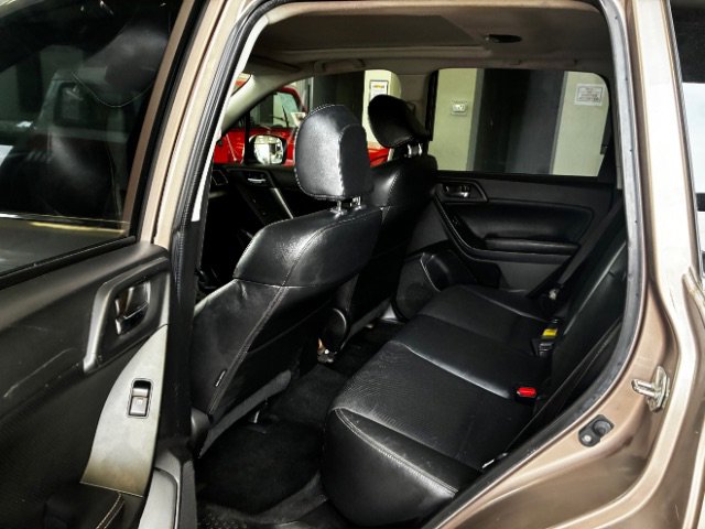 Used 2016 Subaru Forester 2.5i Limited w/ Popular Package #2 AWD/4WD image 24