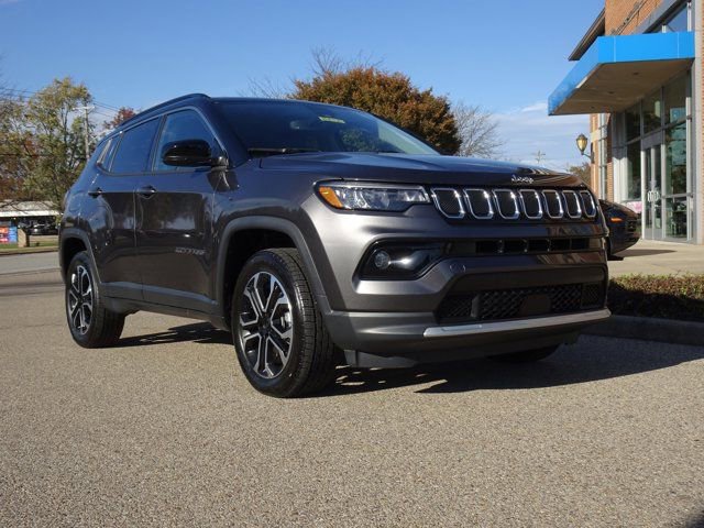 Used 2022 Jeep Compass Limited AWD/4WD image 28