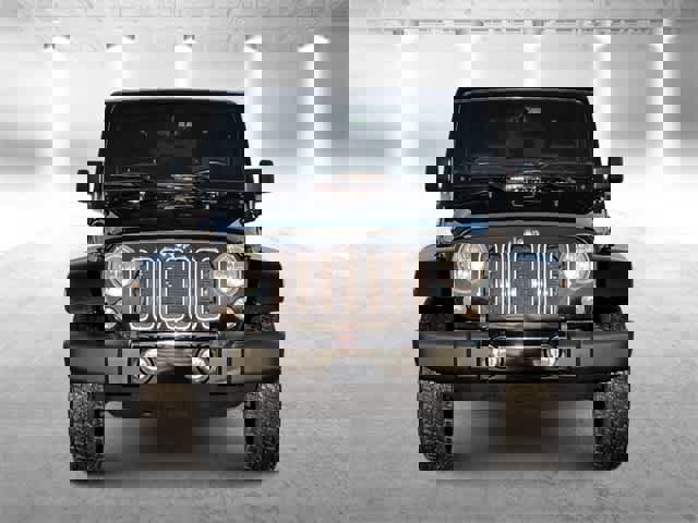 Used 2016 Jeep Wrangler Unlimited Sahara w/ Connectivity Group image 3