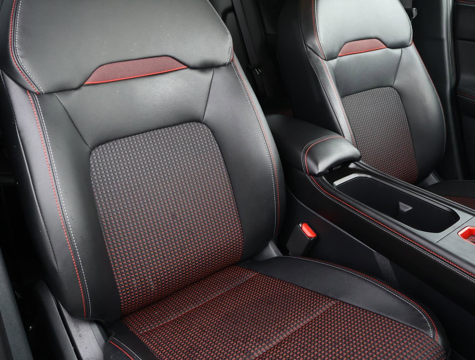 Used 2025 Nissan Kicks SR image 16