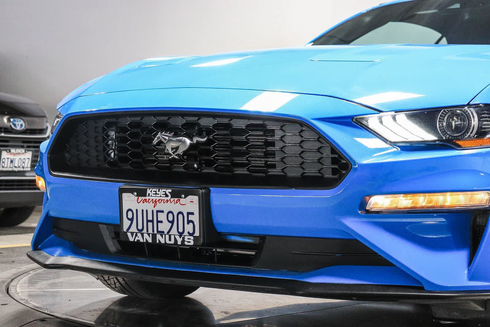 Used 2022 Ford Mustang Premium RWD image 8