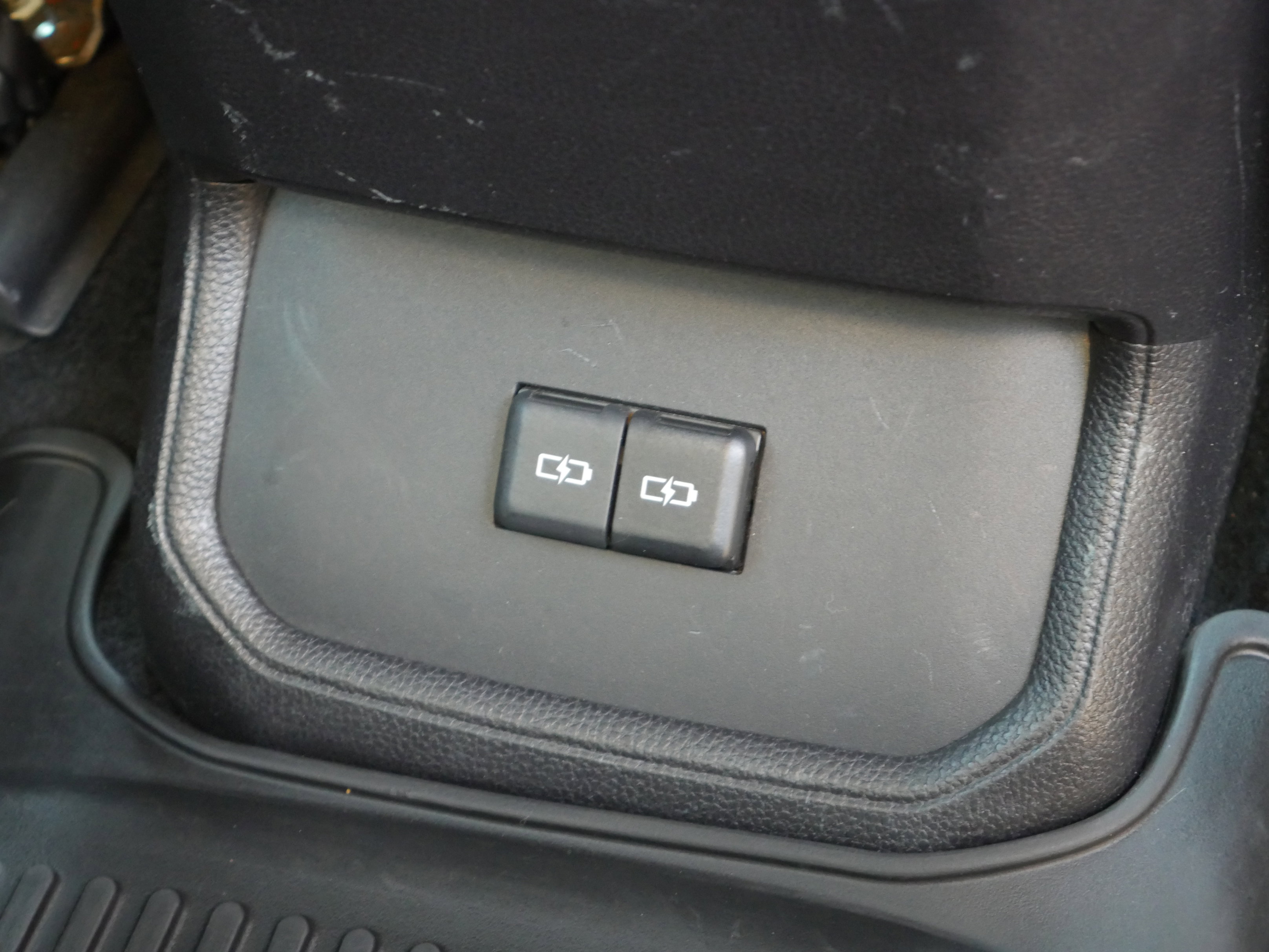 Used 2022 Toyota Highlander XLE image 33