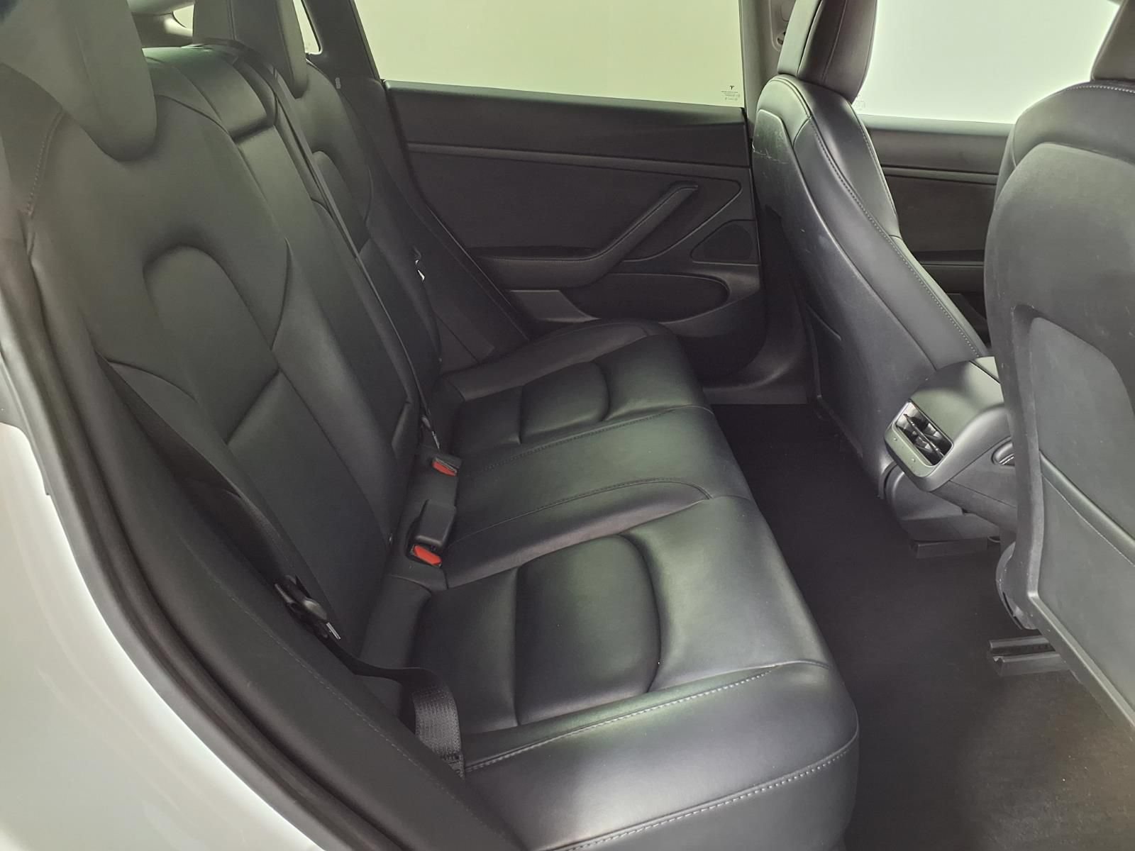 Used 2021 Tesla Model 3 Standard Range Plus RWD image 11