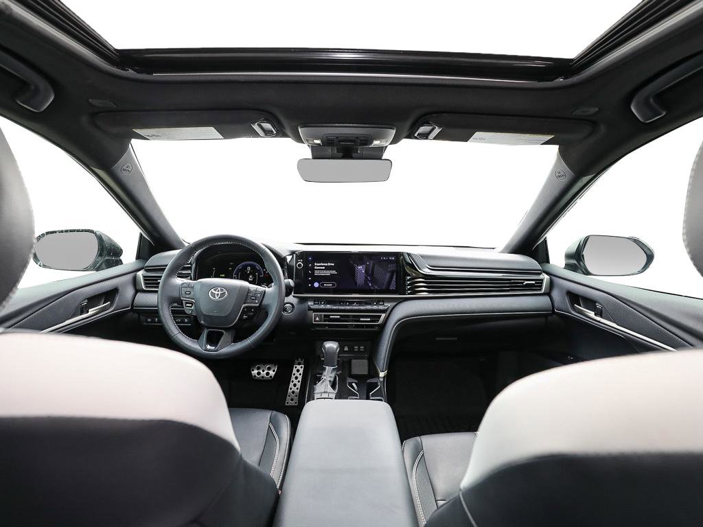 Used 2025 Toyota Camry SE image 22