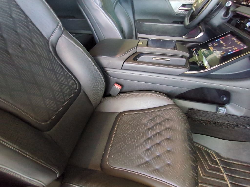 Used 2025 INFINITI QX80 Autograph w/ Autograph Exterior Package AWD/4WD image 27