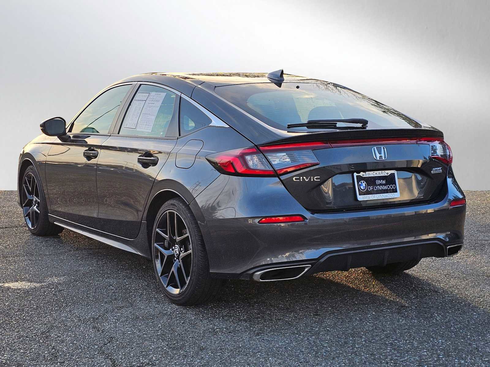 Used 2024 Honda Civic Sport Touring image 5