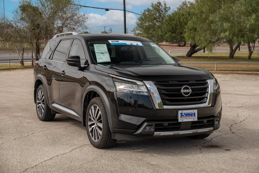 Used 2022 Nissan Pathfinder Platinum w/ Cargo Package