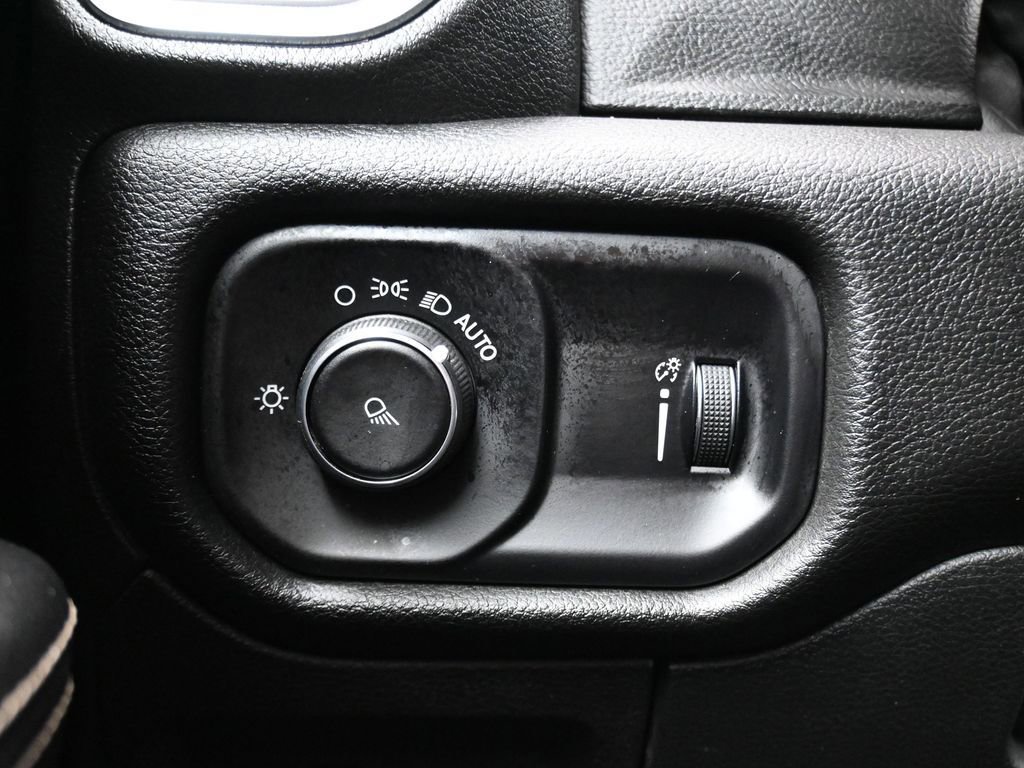 Used 2024 RAM 1500 Laramie image 27