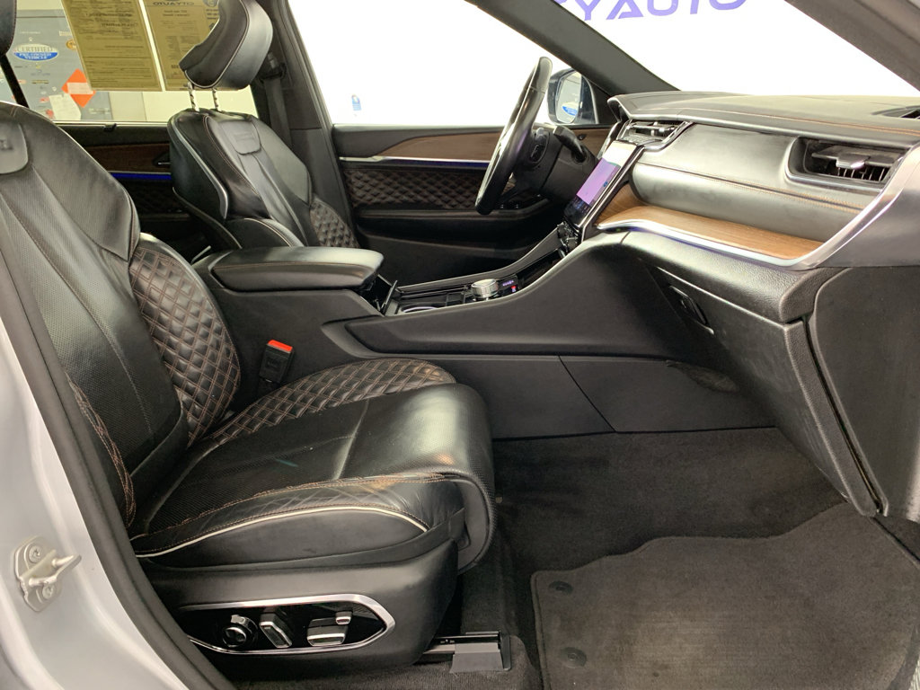 Used 2021 Jeep Grand Cherokee L Summit w/ Advanced Protech Group IV image 41