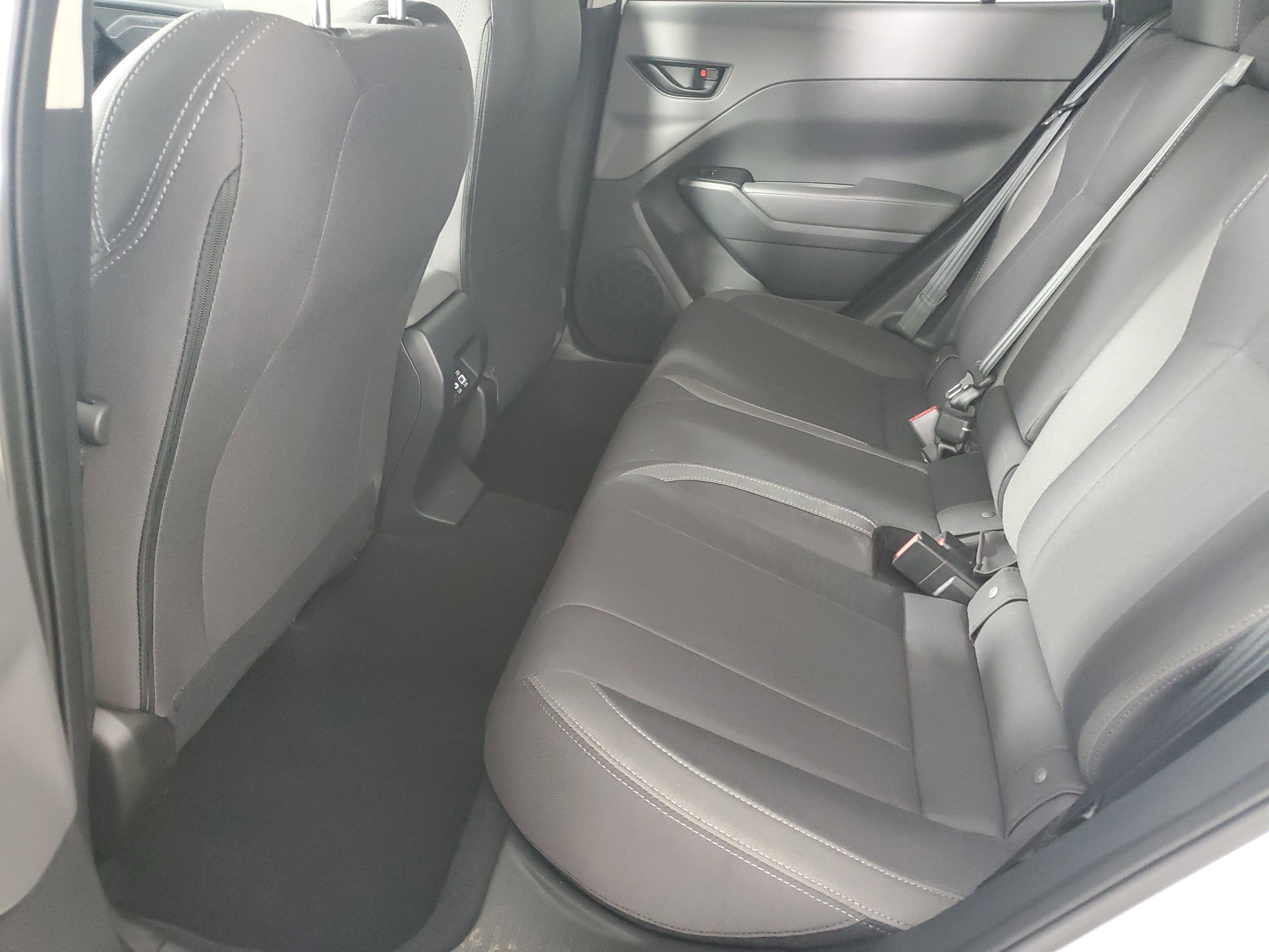 Used 2025 Subaru Crosstrek 2.5i Premium image 13