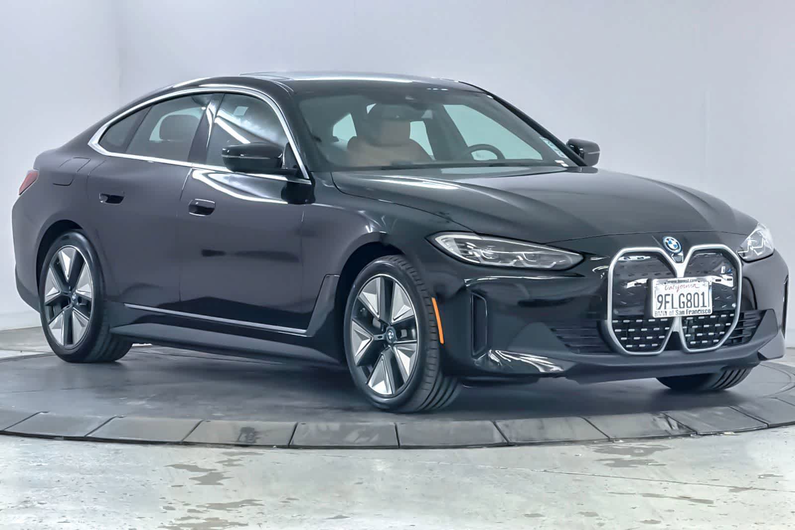Used 2023 BMW i4 eDrive35 w/ Premium Package image 9