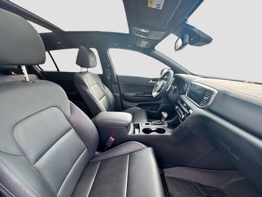 Certified 2022 Kia Sportage Nightfall Edition w/ Nighfall AWD Premium Package image 31