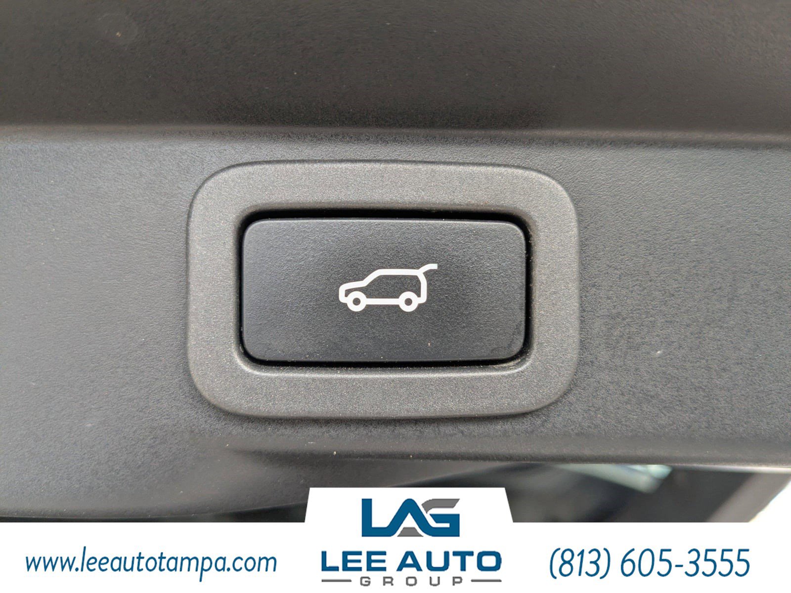 Used 2015 Land Rover Range Rover Sport HSE image 13