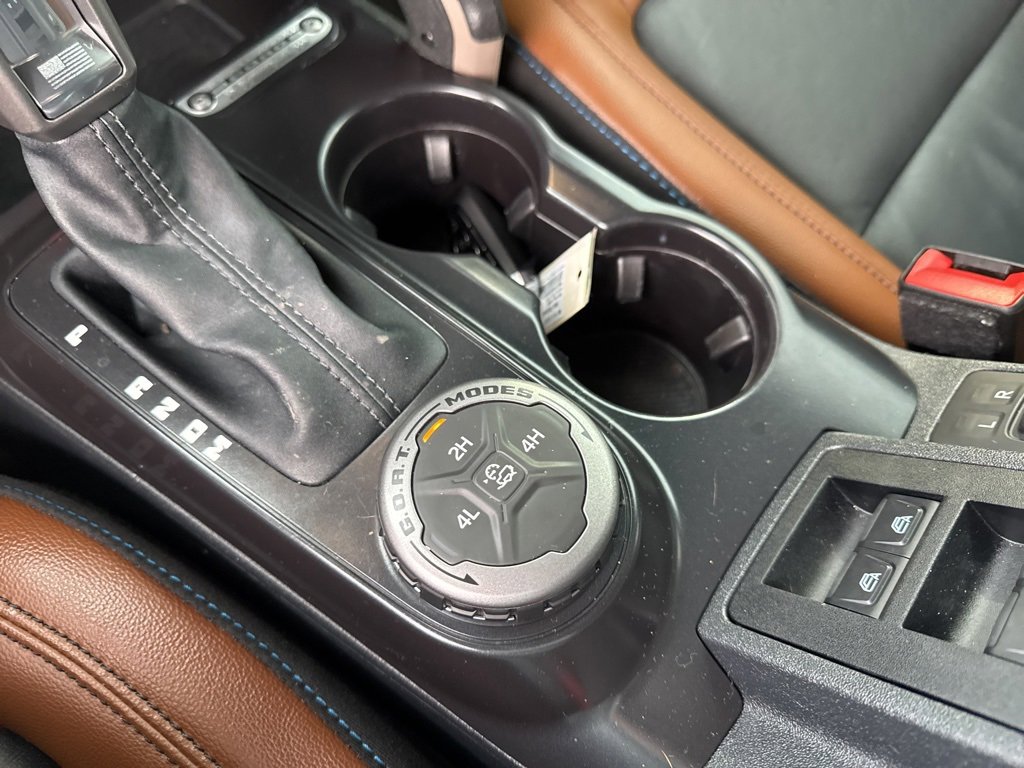 Used 2024 Ford Bronco Outer Banks image 29