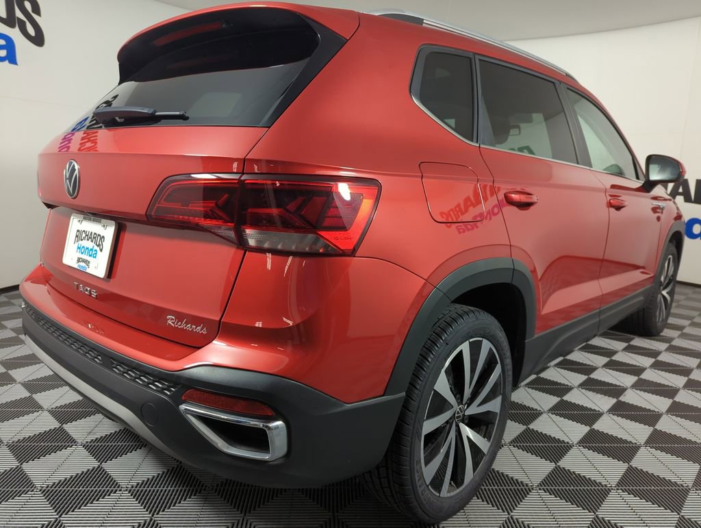 Used 2022 Volkswagen Taos SE image 5