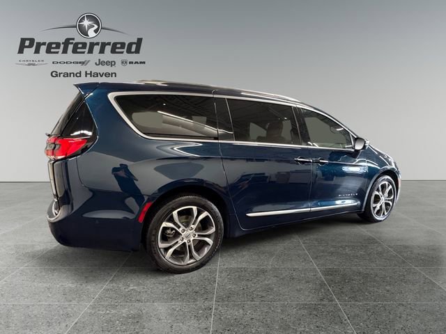 Used 2022 Chrysler Pacifica Pinnacle image 17