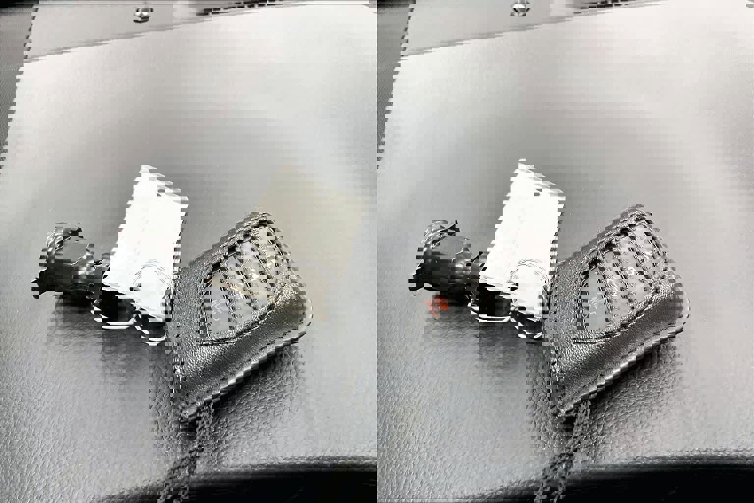 Used 2023 Lexus GX 460 Premium w/ Accessory Package image 15