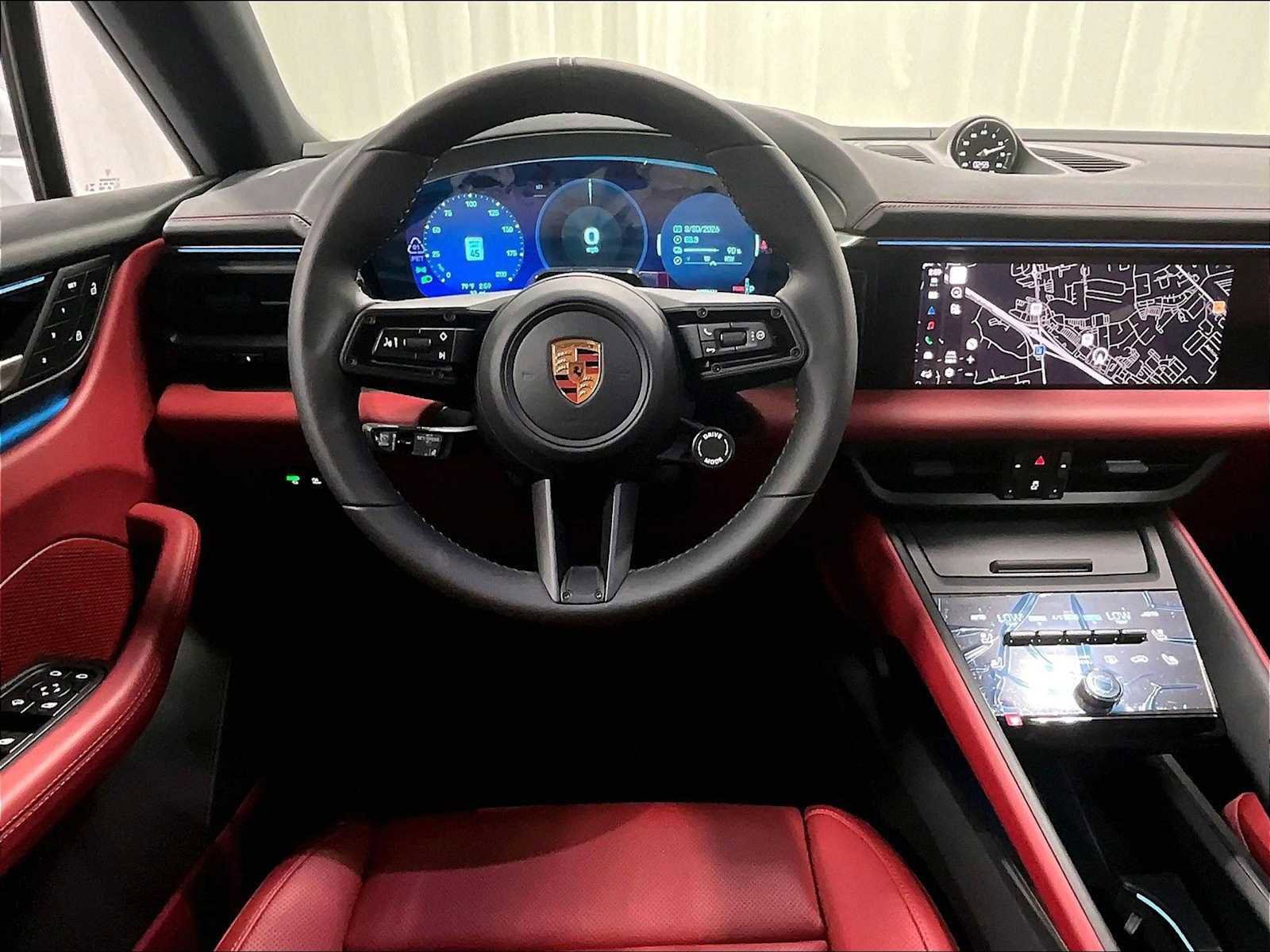 Used 2026 Porsche Macan 4 Electric image 15