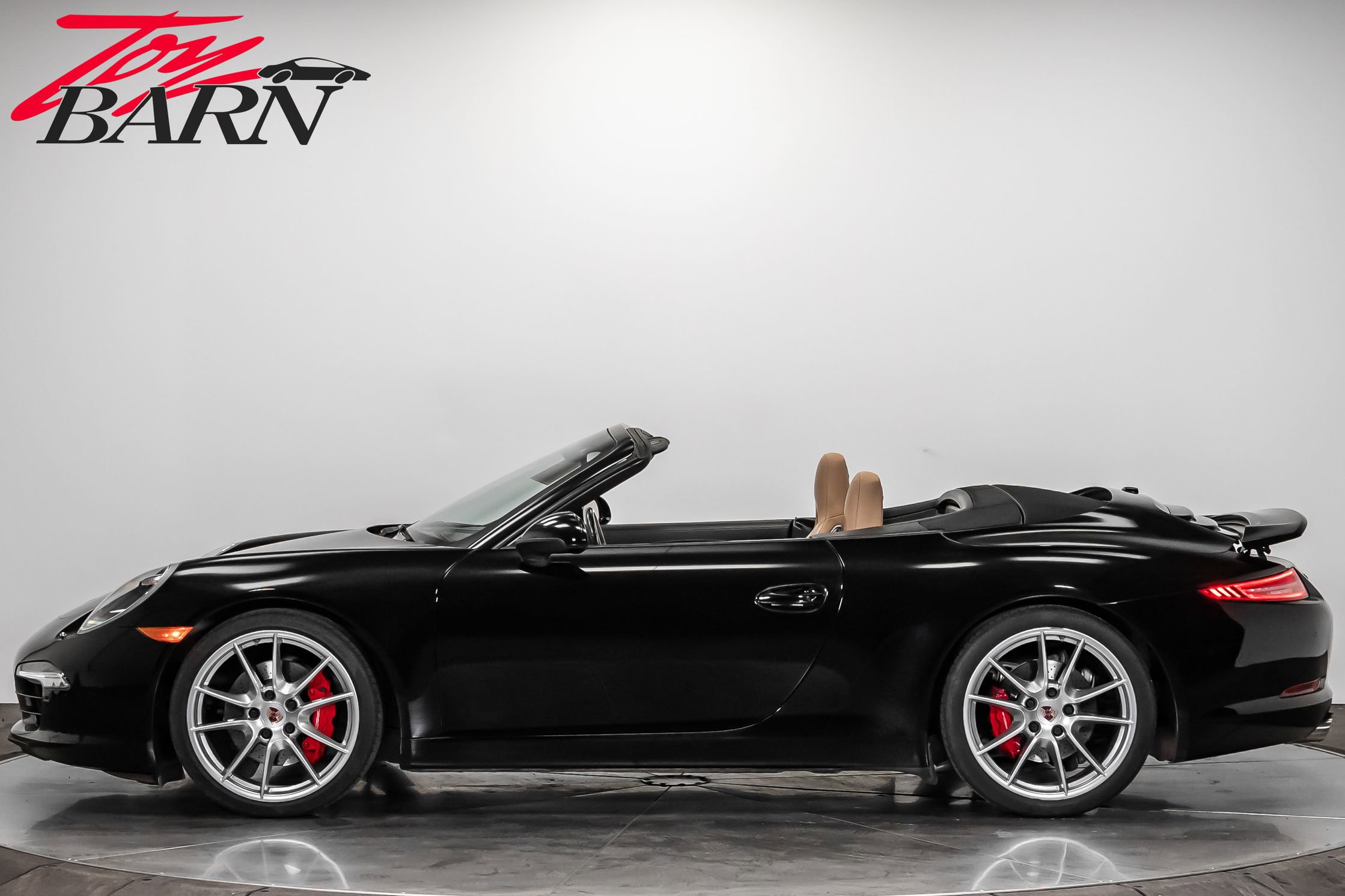 Used 2014 Porsche 911 Carrera S image 2