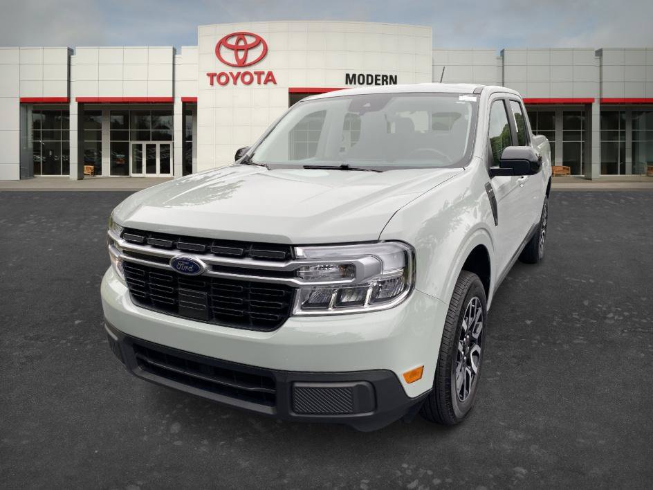 Used 2024 Ford Maverick Lariat FWD image 1