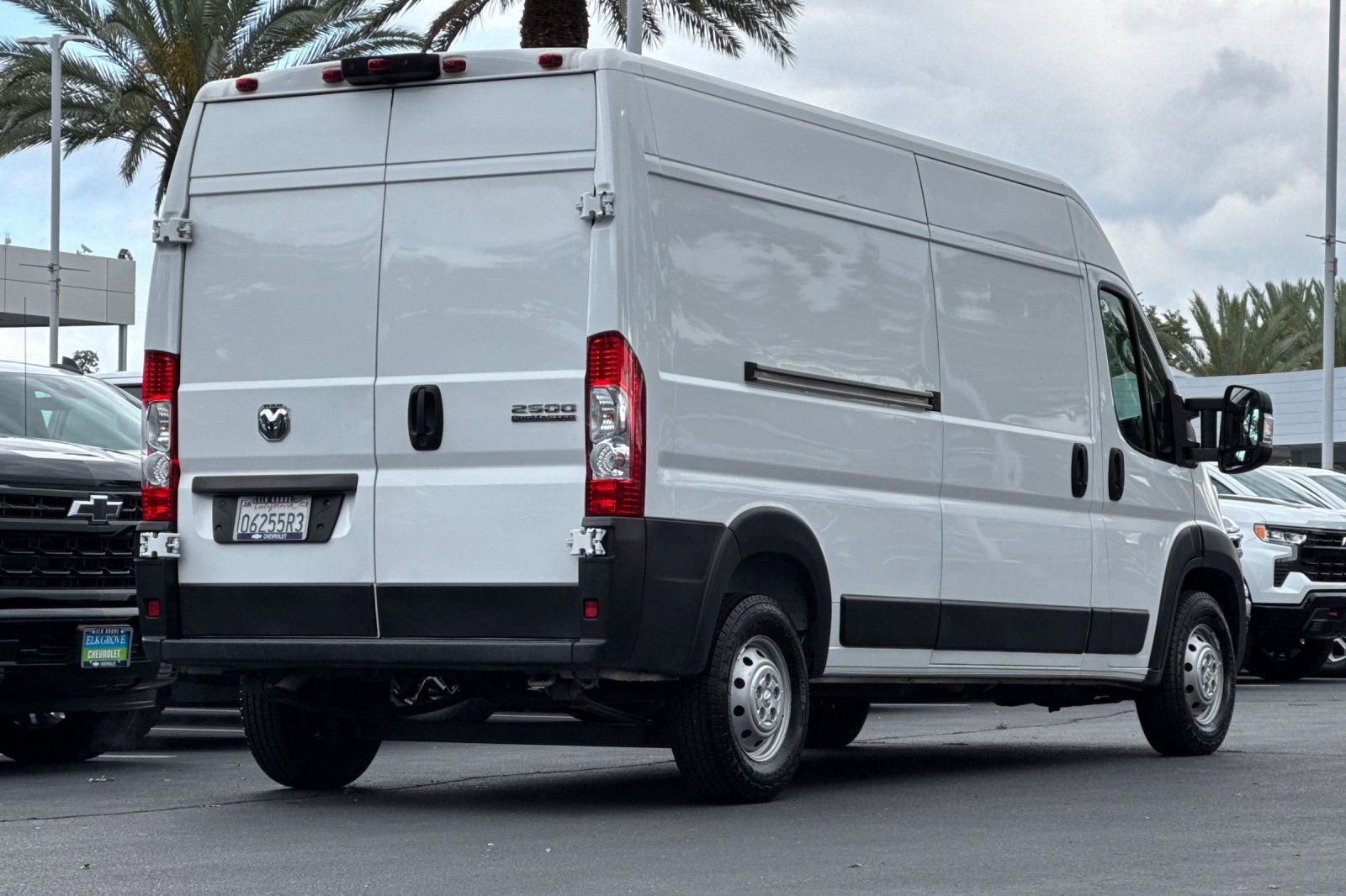 Used 2023 RAM ProMaster 2500 FWD image 3