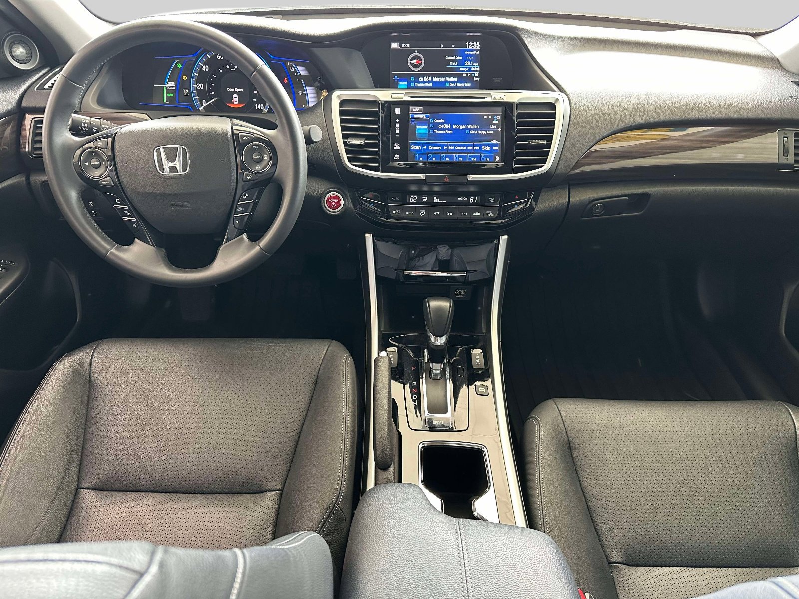 Used 2017 Honda Accord Touring image 12