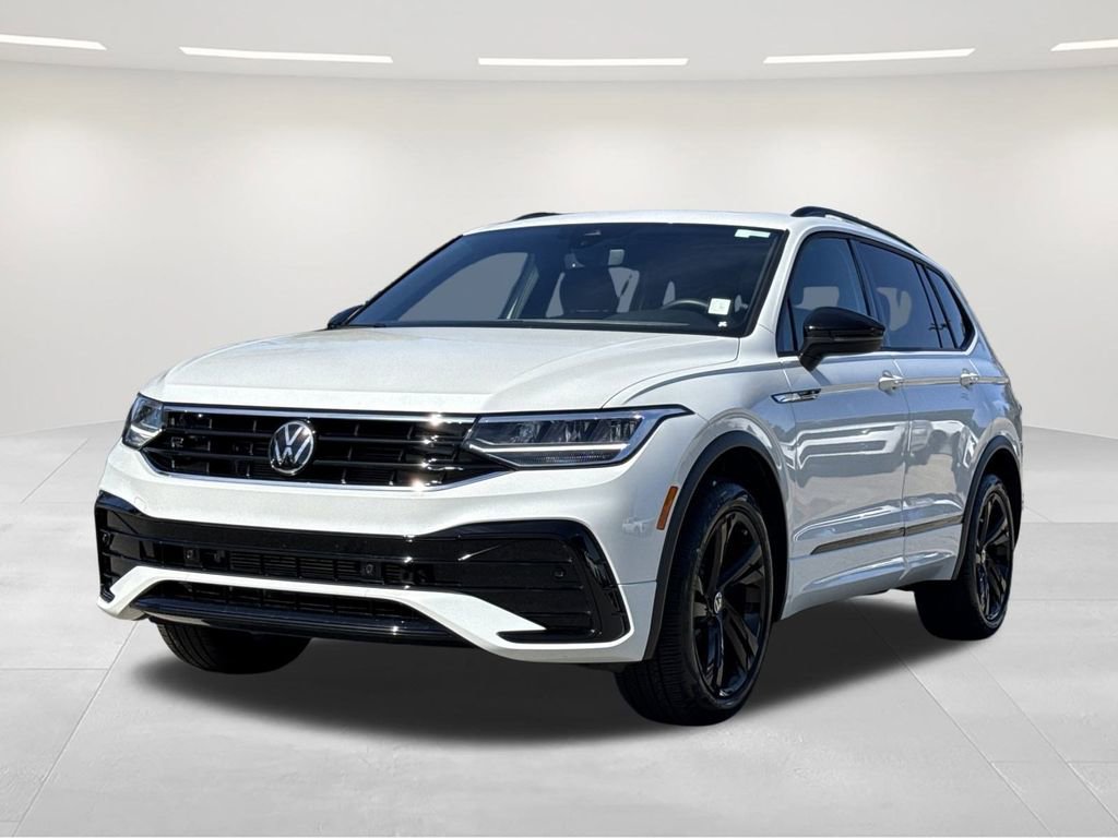 Used 2024 Volkswagen Tiguan SE R-Line