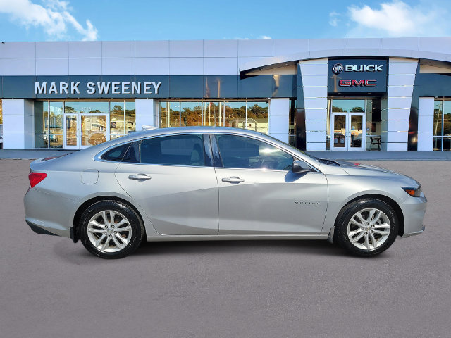 Used 2017 Chevrolet Malibu LT FWD image 32