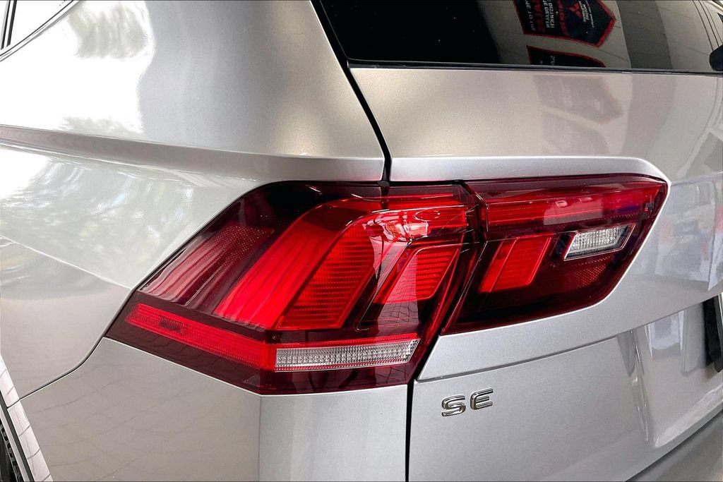 Used 2024 Volkswagen Tiguan SE FWD image 17