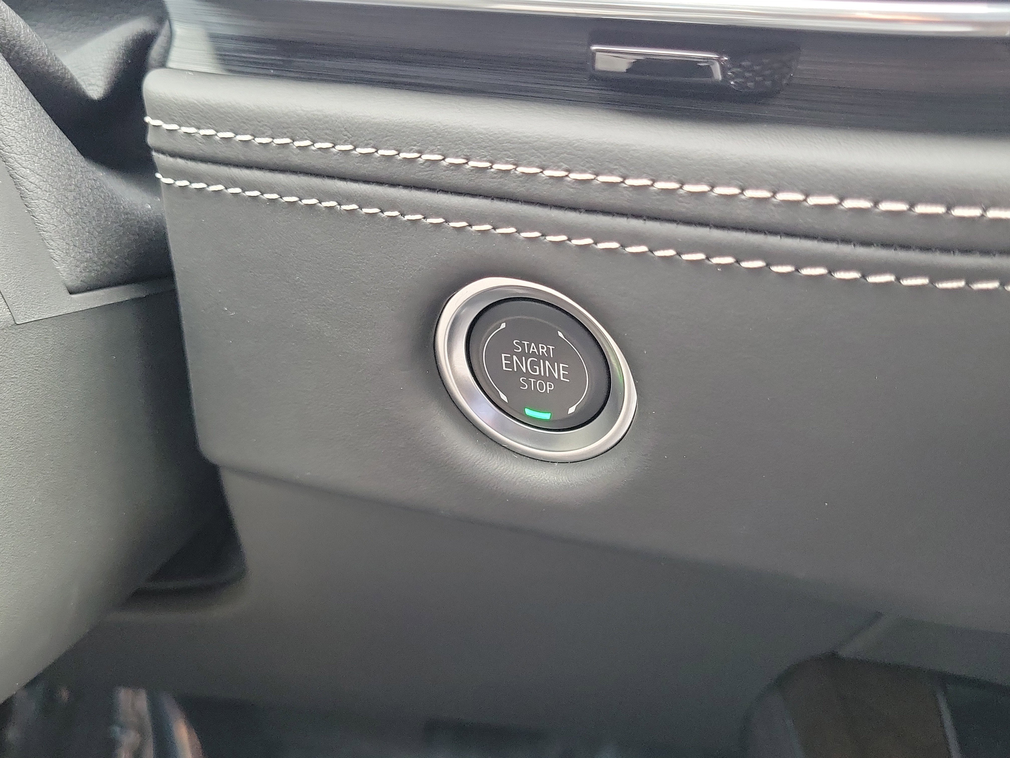 Used 2025 Cadillac Escalade Sport Platinum image 23