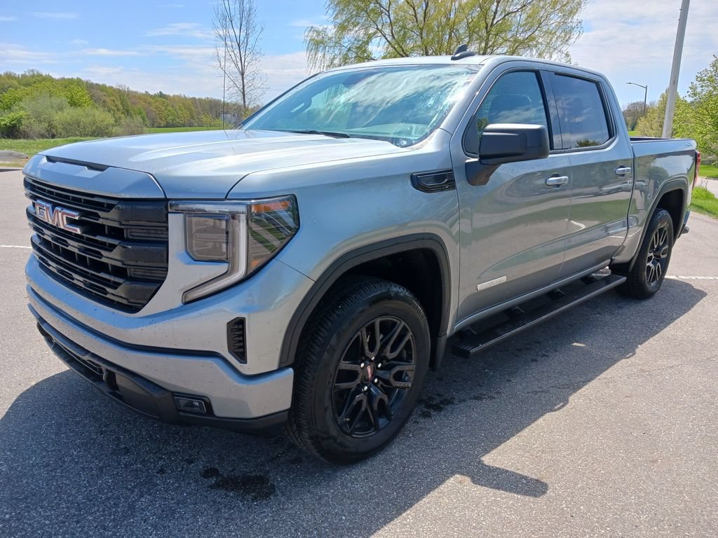 Used 2024 GMC Sierra 1500 Elevation AWD/4WD image 2