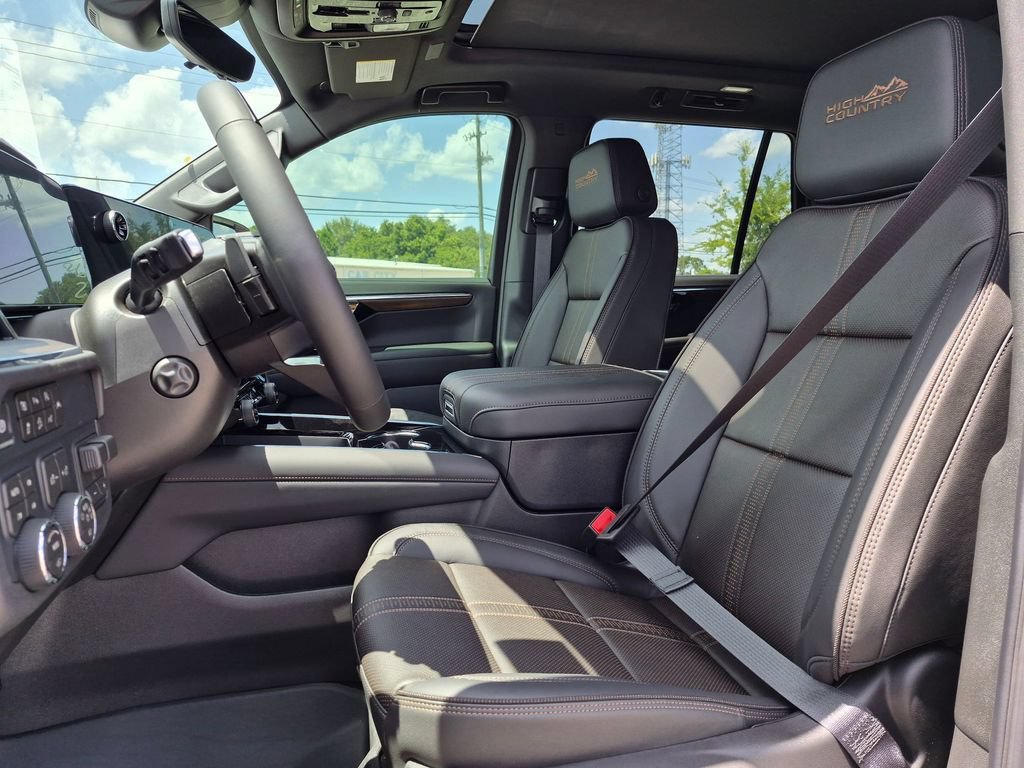 New 2026 Chevrolet Tahoe High Country AWD/4WD image 14